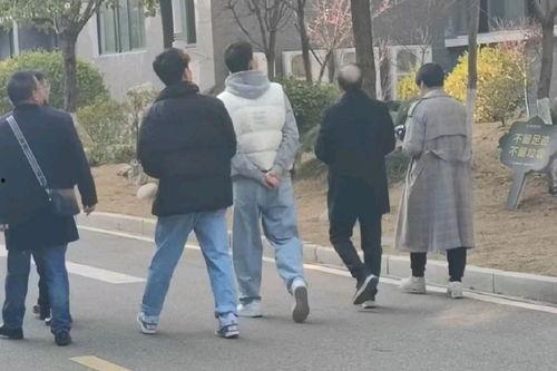 石狮网红吃瓜事件,揭秘网络舆论的风暴与真相 第1张 石狮网红吃瓜事件,揭秘网络舆论的风暴与真相 第1张